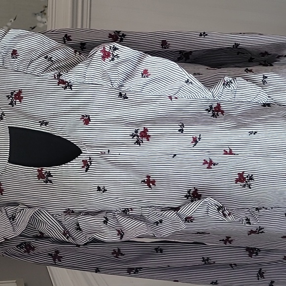 Embroidered Top - Picture 3 of 8